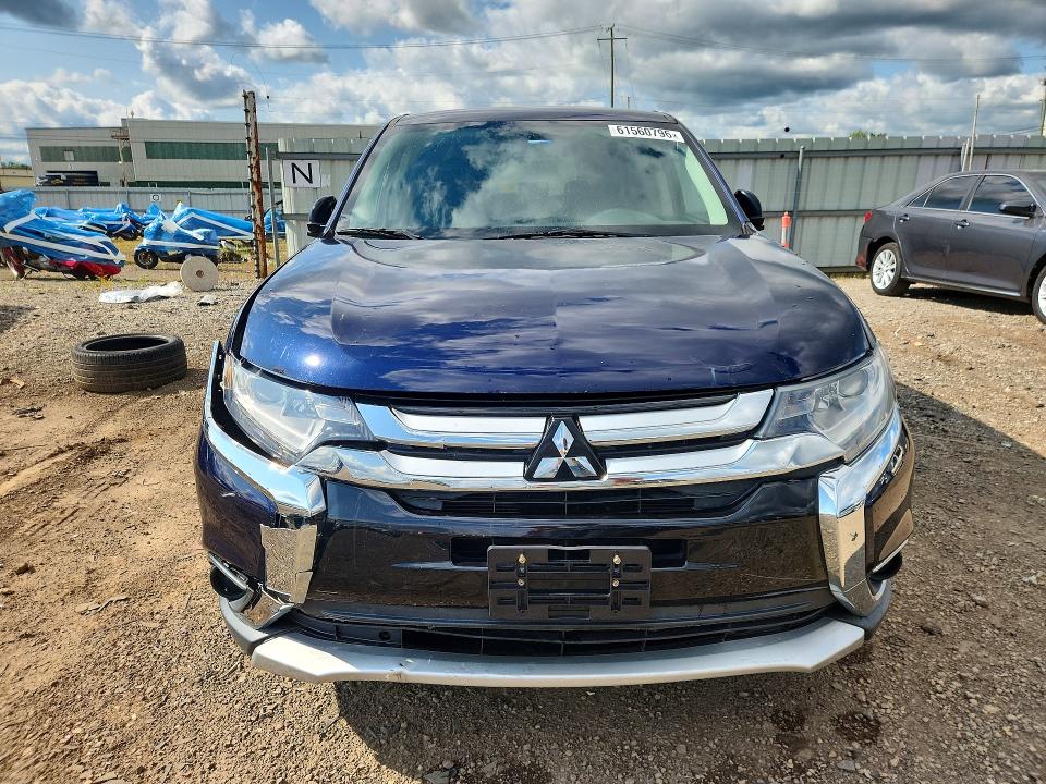 61560796 :رقم المزاد ، JA4AZ3A30GZ045198 vin ، 2016 Mitsubishi Outlander مزاد بيع