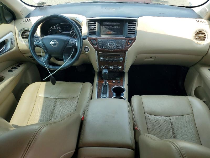 61447306 :رقم المزاد ، 5N1DR2MM8HC692952 vin ، 2017 Nissan Pathfinder مزاد بيع