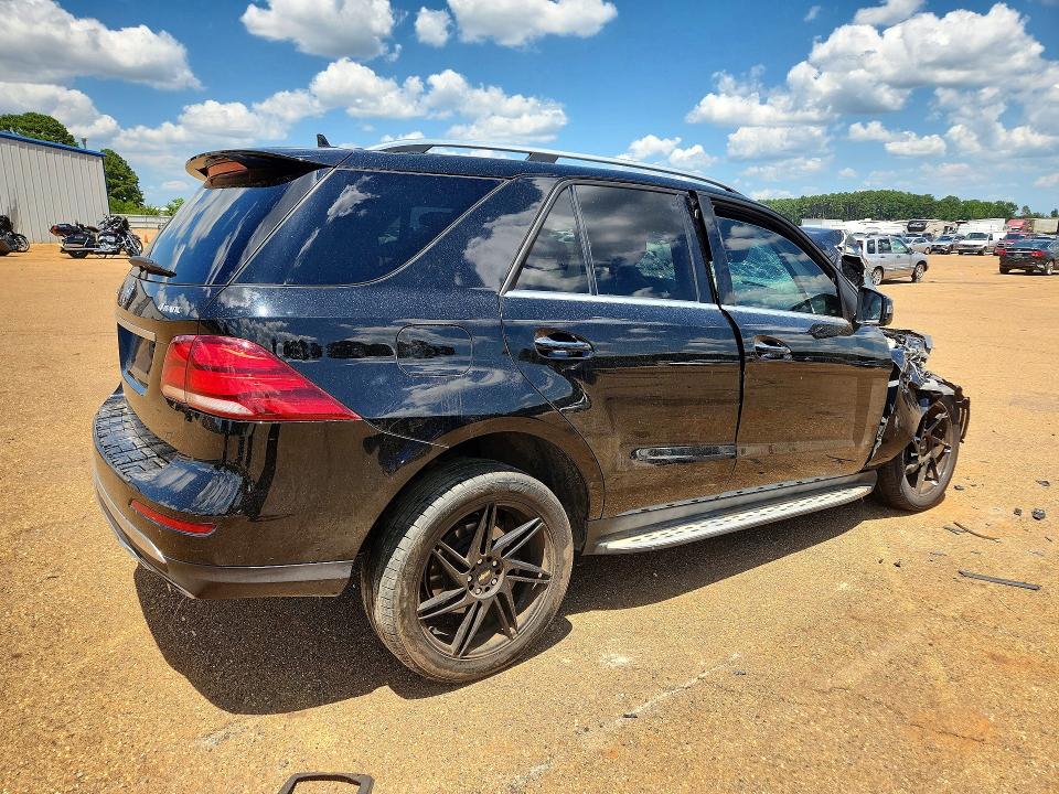 62329246 :رقم المزاد ، 4JGDA5HB5GA810127 vin ، 2016 Mercedes-benz Gle مزاد بيع