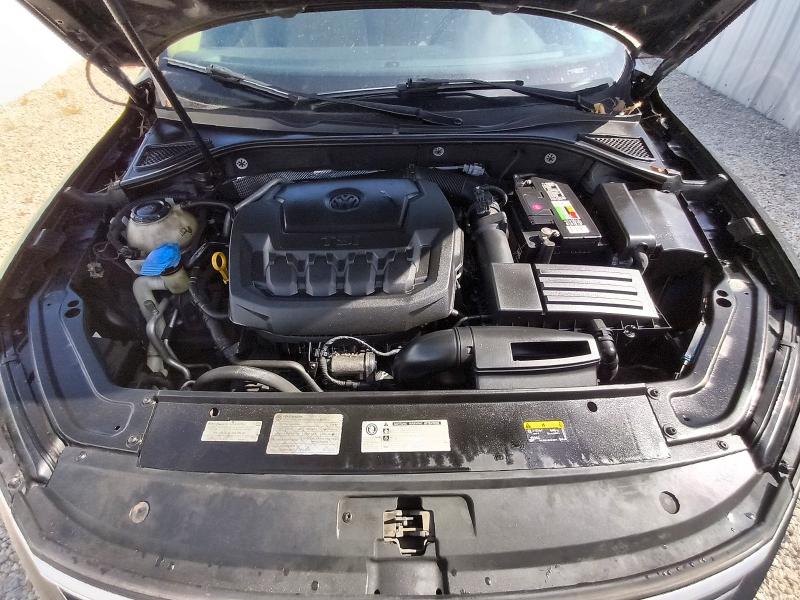 61229216 :رقم المزاد ، 1VWBA7A38JC029394 vin ، 2018 Volkswagen Passat مزاد بيع