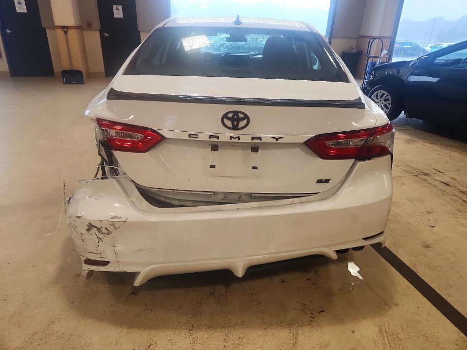 2019 Toyota Camry მანქანა იყიდება აუქციონზე, vin: 4T1B11HK4KU261902, აუქციონის ნომერი: 61393386