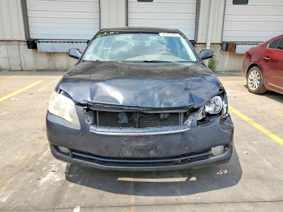 61331826 :رقم المزاد ، 4T1BK36B77U247155 vin ، 2007 Toyota Avalon مزاد بيع