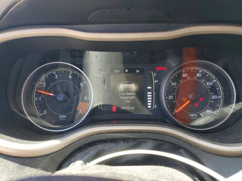 62304346 :رقم المزاد ، 1C4PJMCB3FW588952 vin ، 2015 Jeep Cherokee مزاد بيع