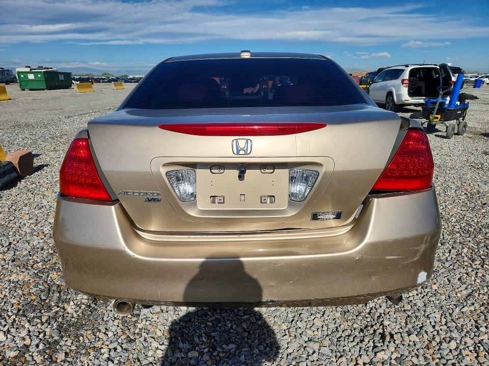 61910766 :رقم المزاد ، 1HGCM66857A079270 vin ، 2007 Honda Accord مزاد بيع