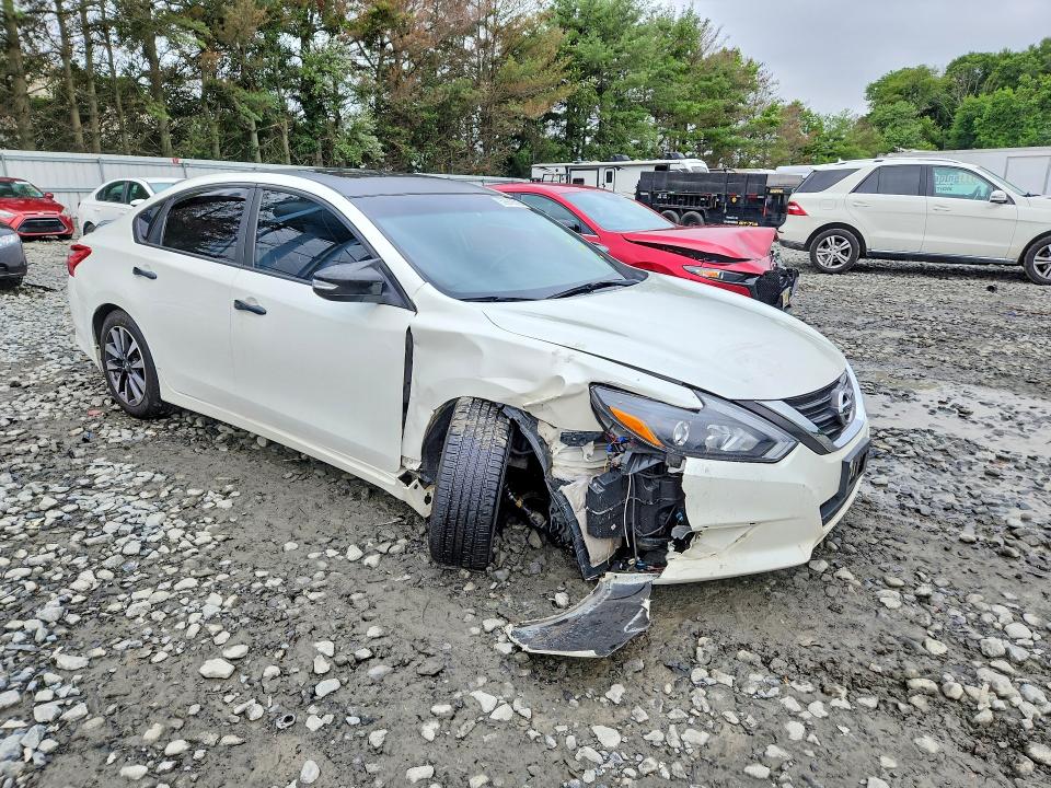 59979576 :رقم المزاد ، 1N4AL3AP2HC129477 vin ، 2017 Nissan Altima مزاد بيع