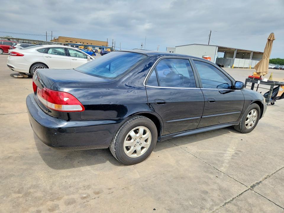 2001 Honda Accord მანქანა იყიდება აუქციონზე, vin: JHMCG56661C010063, აუქციონის ნომერი: 61396306