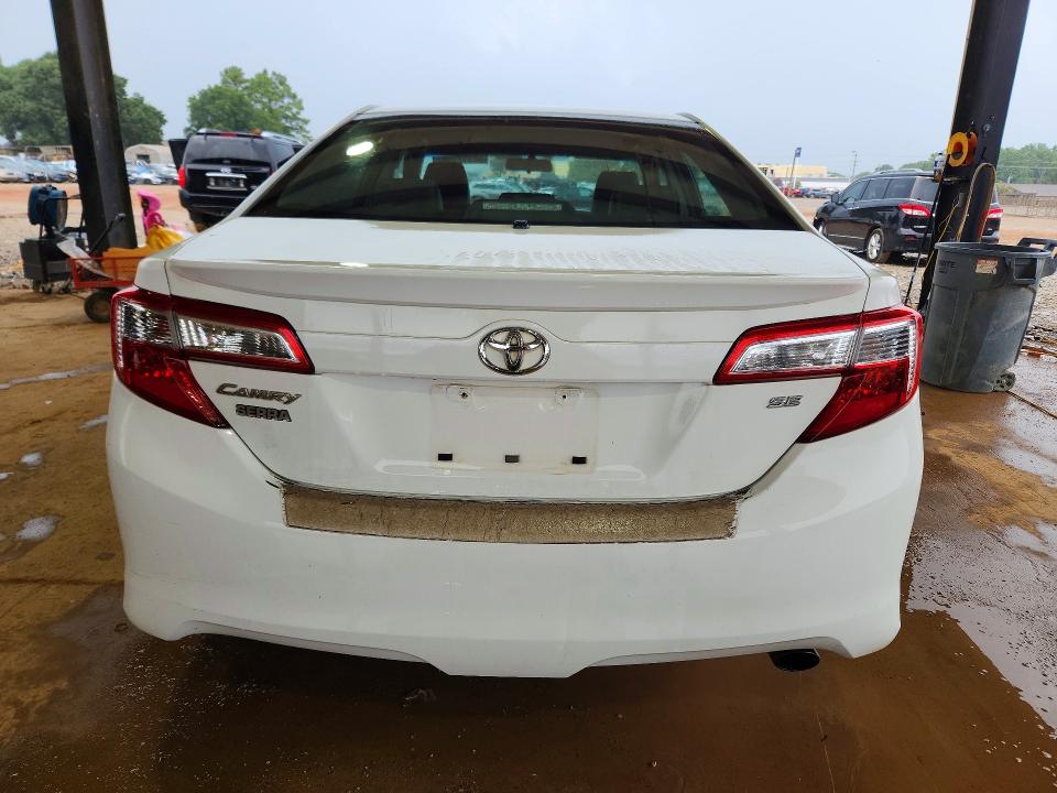 60937706 :رقم المزاد ، 4T1BF1FKXEU727616 vin ، 2014 Toyota Camry مزاد بيع