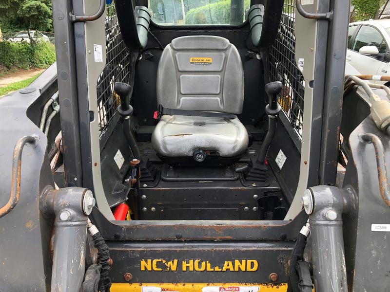 Продаж на аукціоні авто 2023 New Holland L230, vin: JAF0L320TPM452065, номер лоту: 59727526