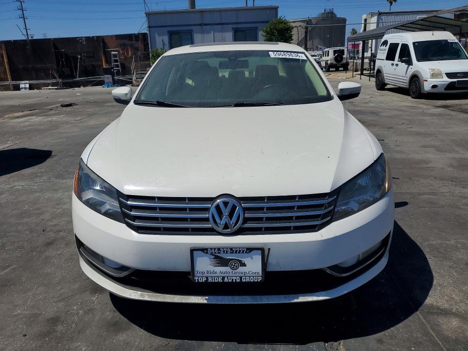 59689836 :رقم المزاد ، 1VWCS7A39FC080007 vin ، 2015 Volkswagen Passat مزاد بيع