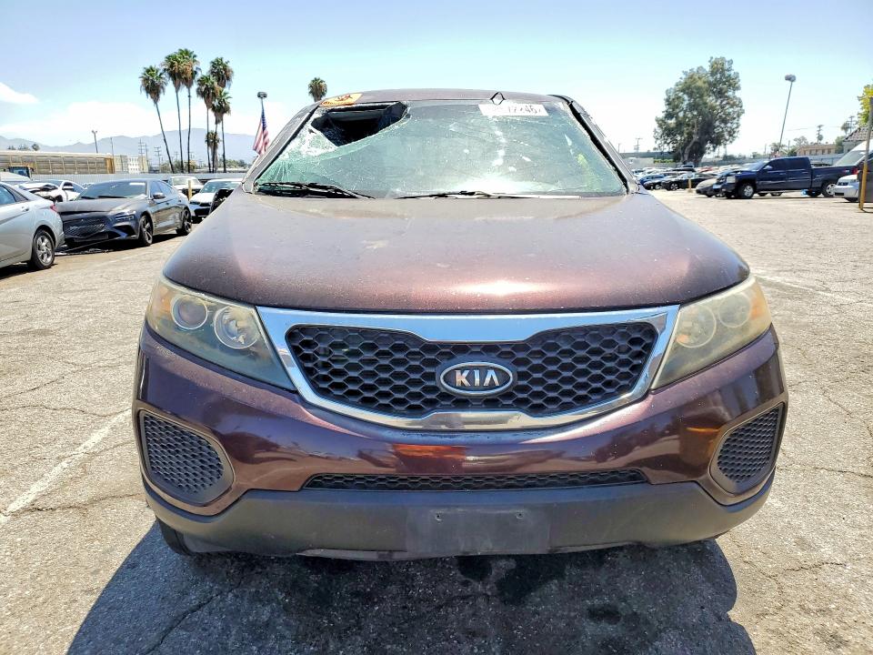 60672246 :رقم المزاد ، 5XYKT3A13BG098141 vin ، 2011 Kia Sorento مزاد بيع