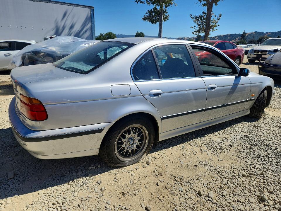 1999 Bmw 528 მანქანა იყიდება აუქციონზე, vin: WBADM6337XBY32073, აუქციონის ნომერი: 63765426