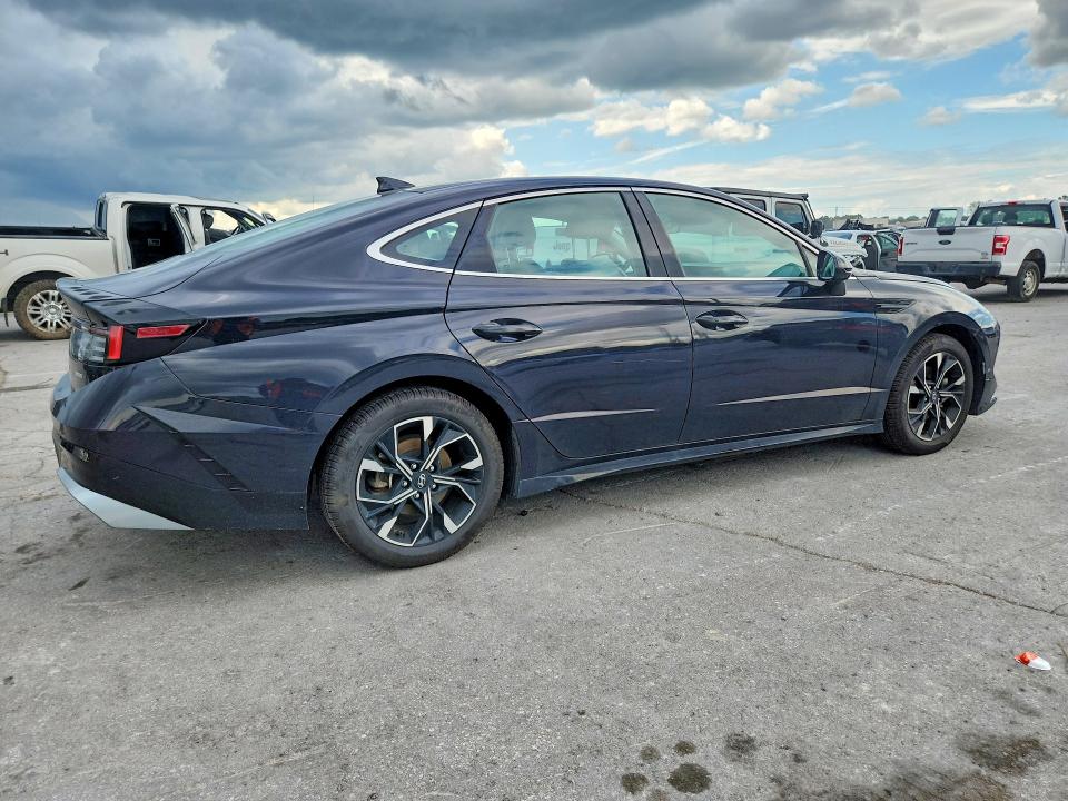 Продажа на аукционе авто 2024 Hyundai Sonata, vin: KMHL64JAXRA374354, номер лота: 61366356