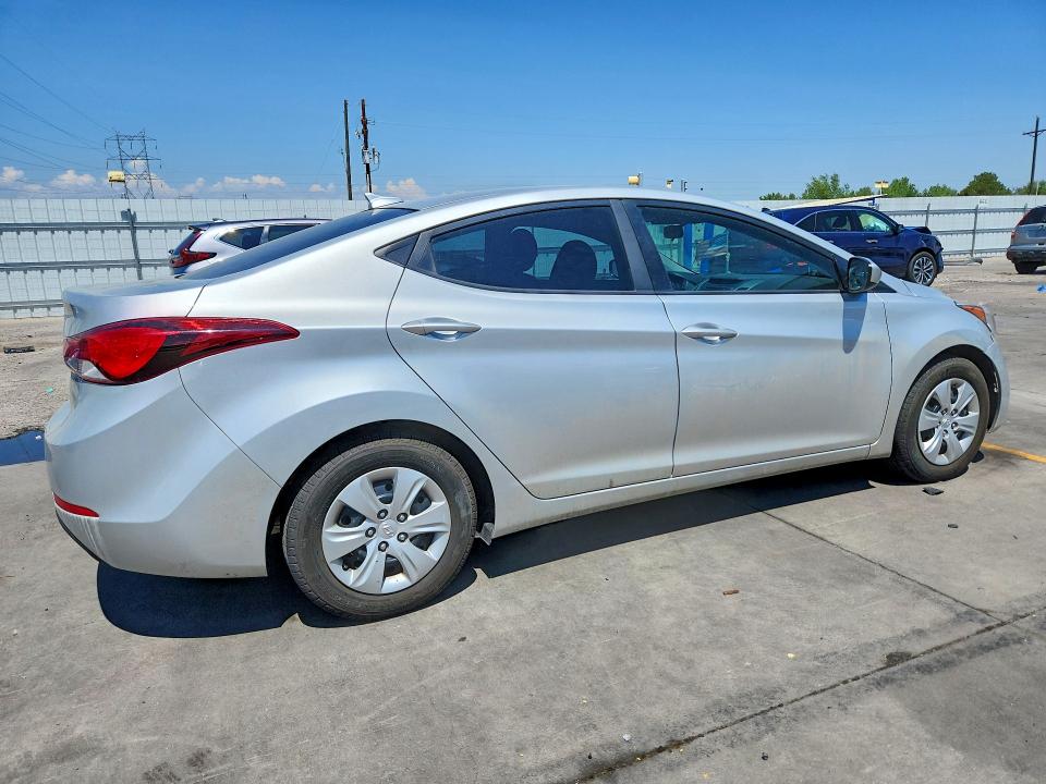 Продаж на аукціоні авто 2016 Hyundai Elantra, vin: 5NPDH4AEXGH749798, номер лоту: 61568446
