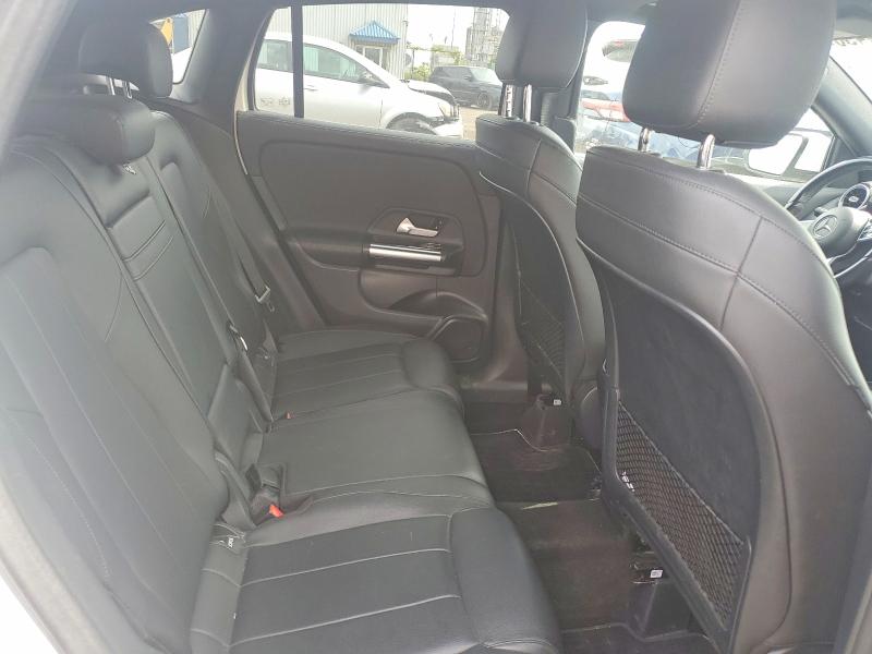 59984496 :رقم المزاد ، W1N4N4HB7MJ141947 vin ، 2021 Mercedes-benz Gla مزاد بيع
