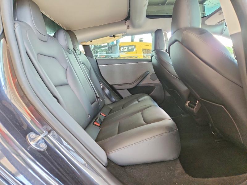 61798256 :رقم المزاد ، 5YJ3E1EA9SF026137 vin ، 2025 Tesla Model 3 مزاد بيع