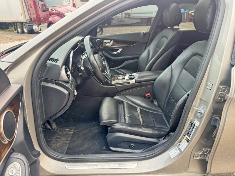 61435606 :رقم المزاد ، 55SWF8EB5KU305546 vin ، 2019 Mercedes-benz C مزاد بيع