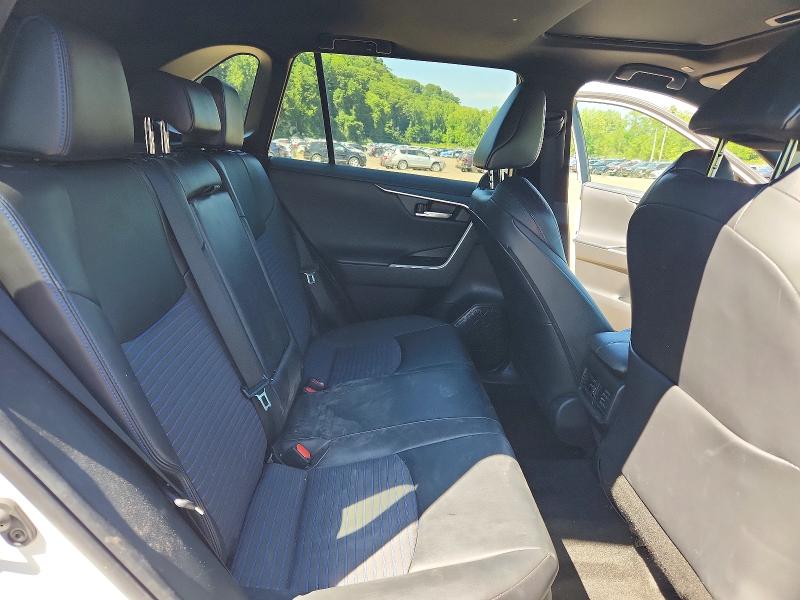Продажа на аукционе авто 2023 Toyota Rav4, vin: 2T3E6RFV7PW038830, номер лота: 61741086
