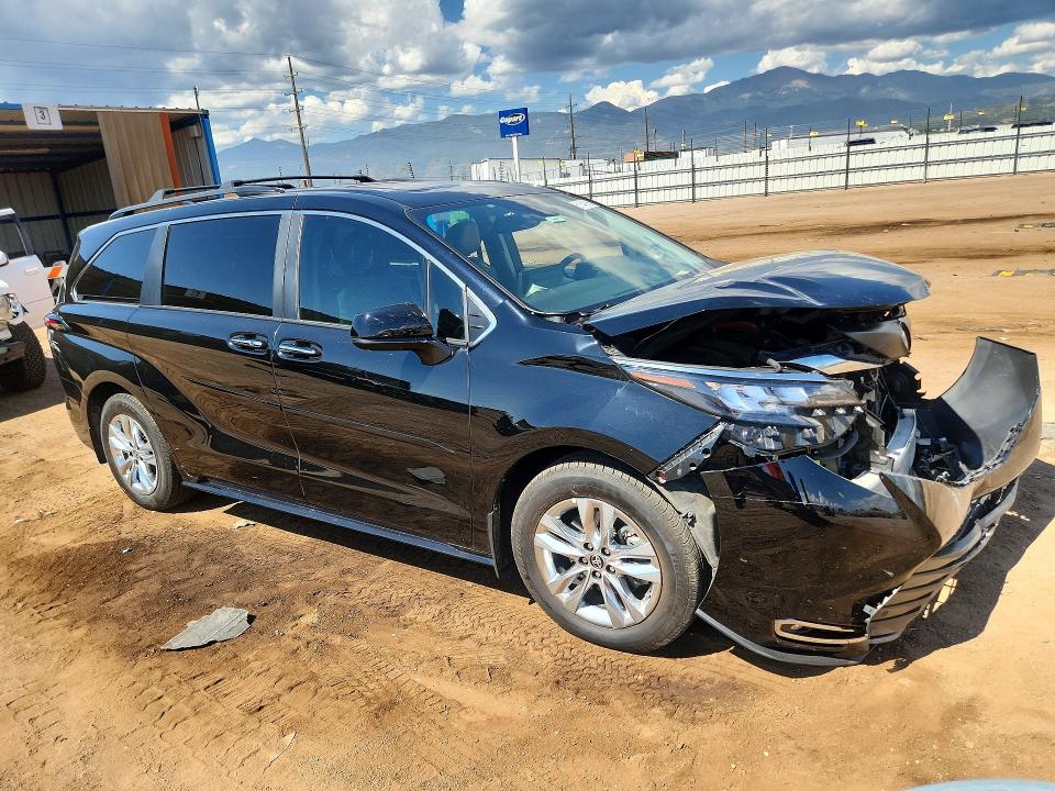 61640616 :رقم المزاد ، 5TDJSKFC7RS141492 vin ، 2024 Toyota Sienna مزاد بيع