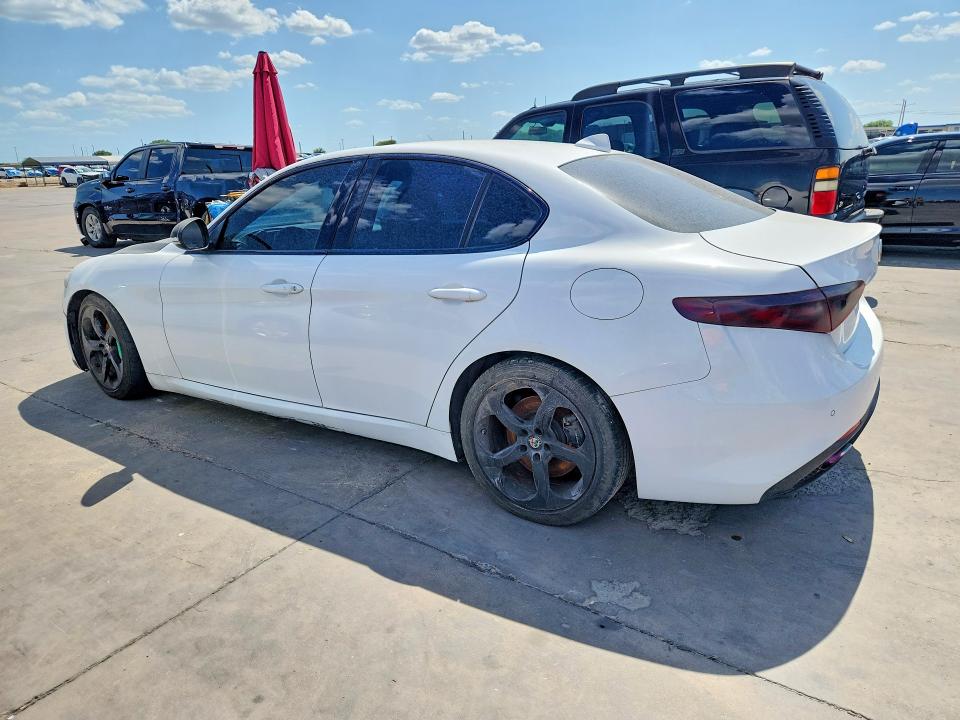 Продажа на аукционе авто 2018 Alfa Romeo Giulia, vin: ZARFAEBN8J7566032, номер лота: 59401126