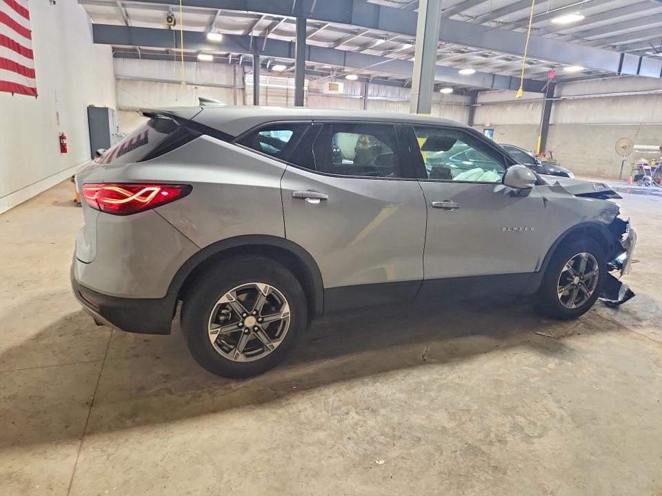 60984426 :رقم المزاد ، 3GNKBHR40TS163310 vin ، 2026 Chevrolet Blazer مزاد بيع