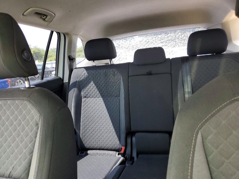 60116156 :رقم المزاد ، 3VV0B7AXXKM185867 vin ، 2019 Volkswagen Tiguan مزاد بيع