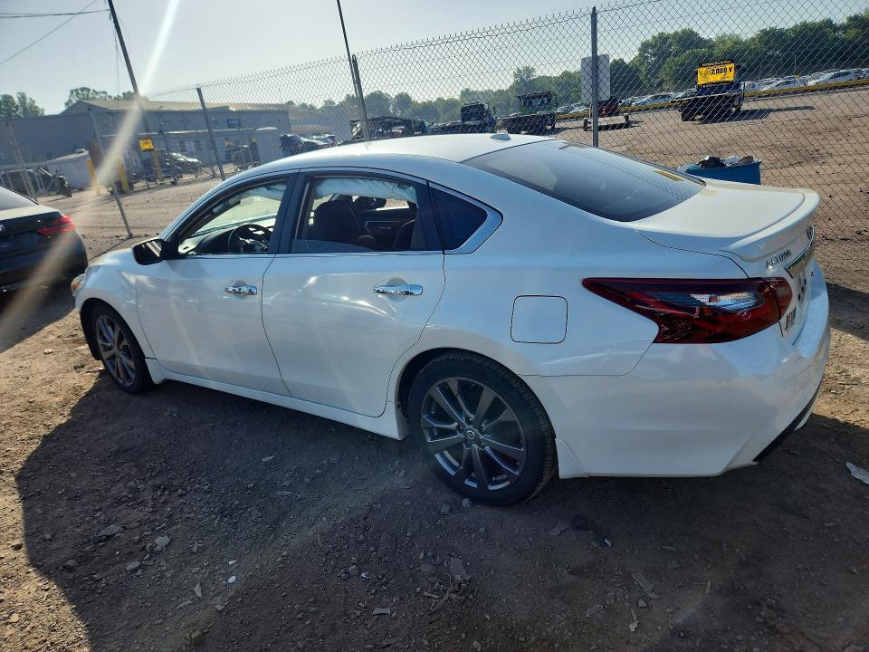 85792855 :رقم المزاد ، 1N4AL3APXJC142774 vin ، 2018 Nissan Altima مزاد بيع