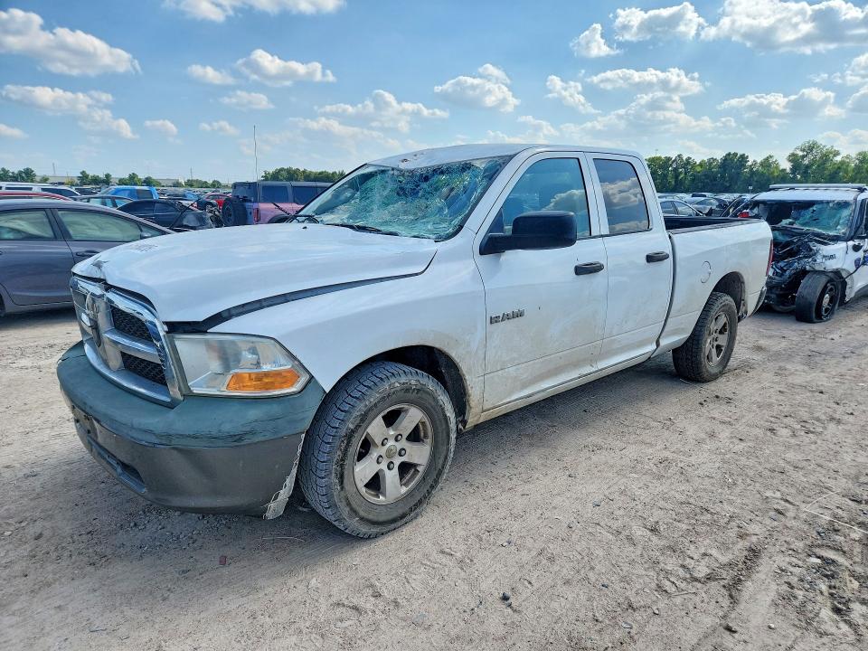 62520026 :رقم المزاد ، 1D7RB1GK4AS121849 vin ، 2010 Dodge Ram 1500 مزاد بيع