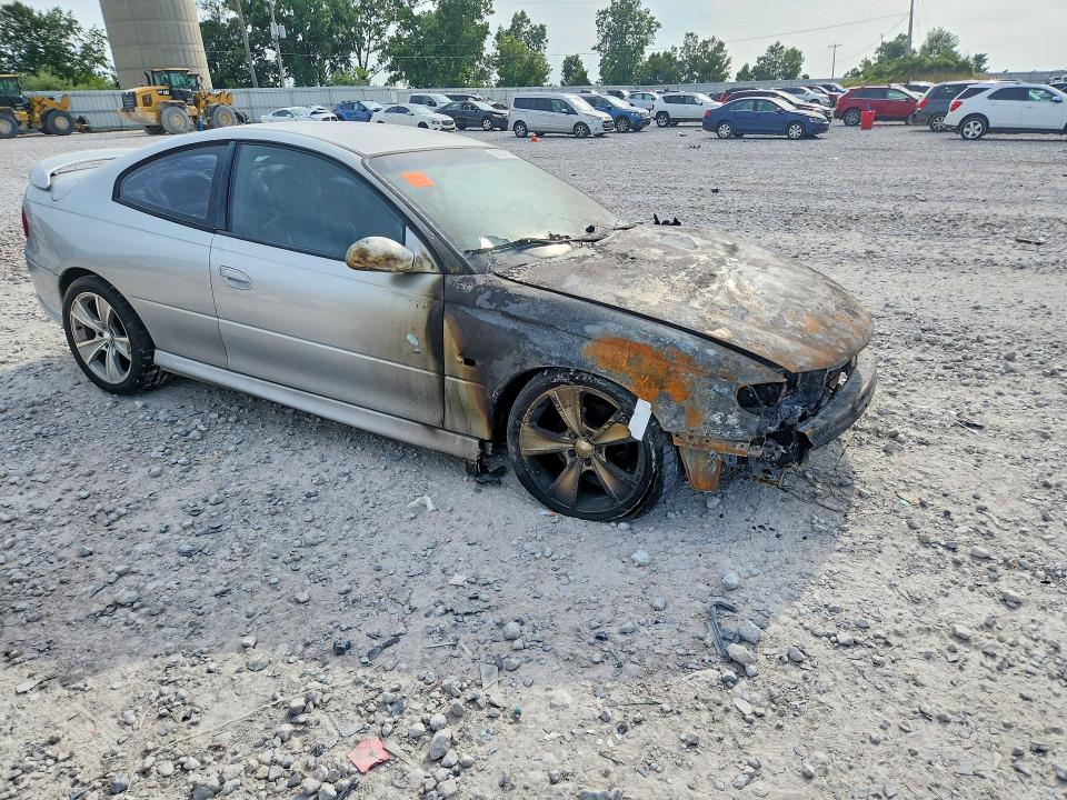 2004 Pontiac Gto მანქანა იყიდება აუქციონზე, vin: 6G2VX12GX4L189320, აუქციონის ნომერი: 60221356