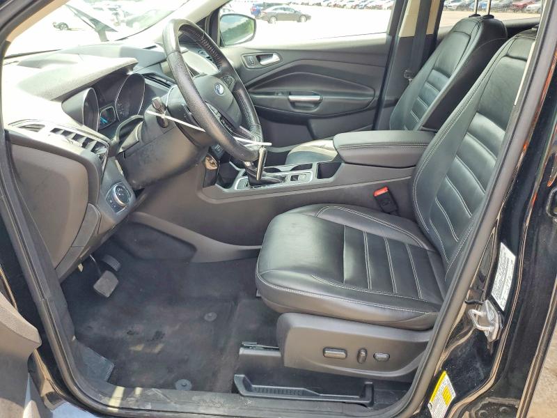 62125796 :رقم المزاد ، 1FMCU9J91HUD37442 vin ، 2017 Ford Escape مزاد بيع