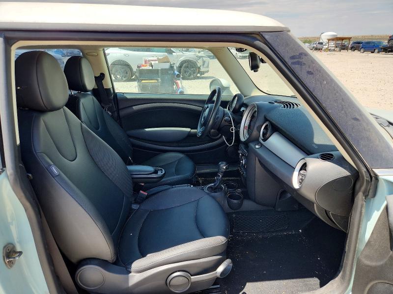 61816466 :رقم المزاد ، WMWSU3C51BT096323 vin ، 2011 Mini Cooper مزاد بيع