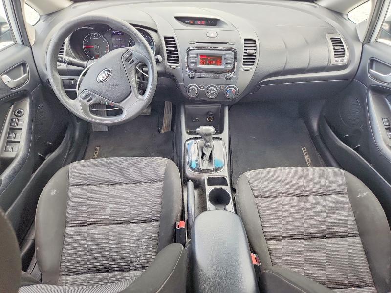 61702136 :رقم المزاد ، 3KPFK4A76HE016231 vin ، 2017 Kia Forte مزاد بيع