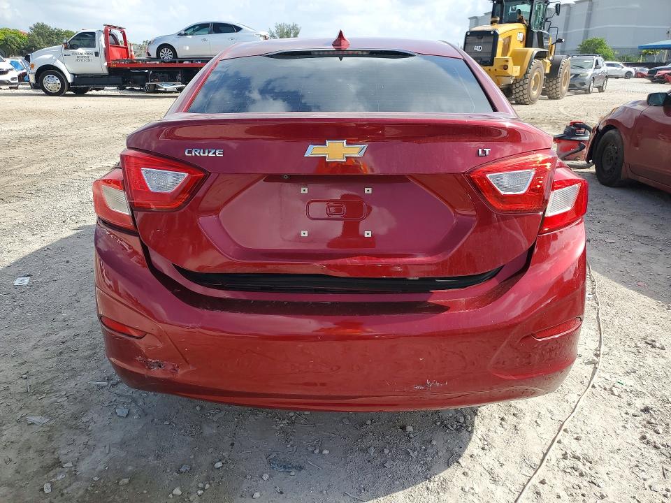 2018 Chevrolet Cruze მანქანა იყიდება აუქციონზე, vin: 1G1BE5SM8J7109525, აუქციონის ნომერი: 61860536