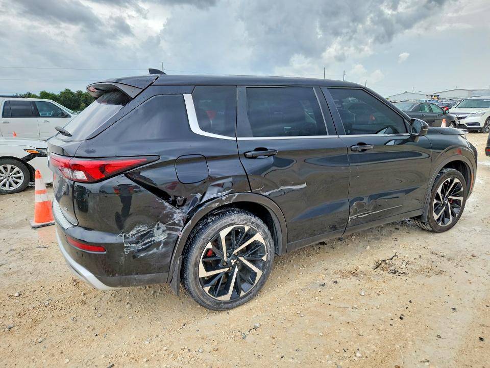Продажа на аукционе авто 2022 Mitsubishi Outlander, vin: JA4J3UA80NZ022150, номер лота: 61424206