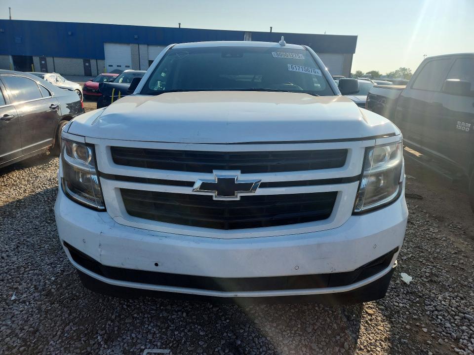 61715676 :رقم المزاد ، 1GNSKJKJ7KR147758 vin ، 2019 Chevrolet Suburban مزاد بيع