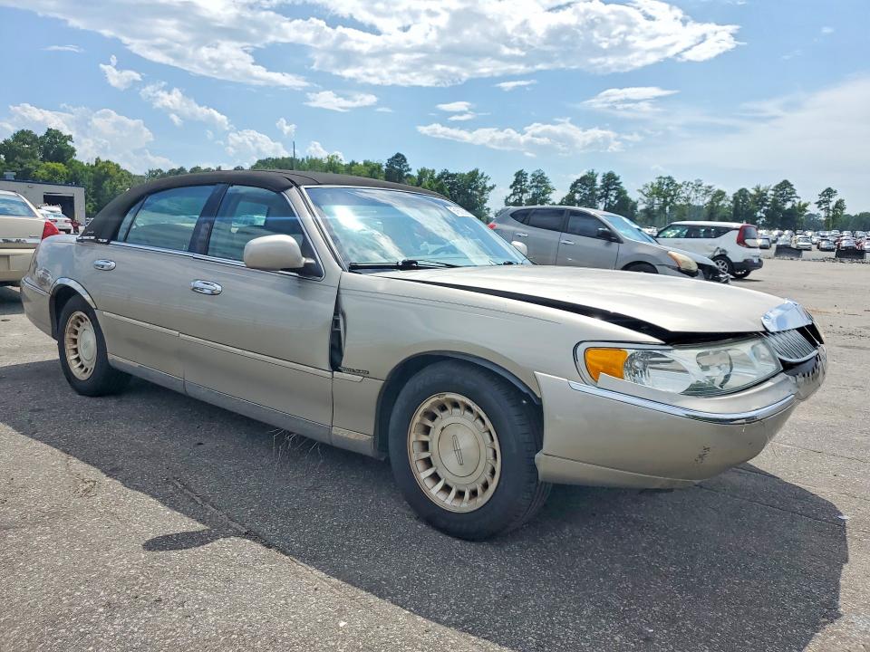 Aukcja sprzedaży 2001 Lincoln Town Car, vin: 1LNHM81W31Y632823, numer aukcji: 61882896