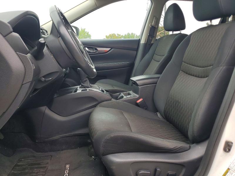 63004576 :رقم المزاد ، 5N1AT2MV7HC768481 vin ، 2017 Nissan Rogue مزاد بيع