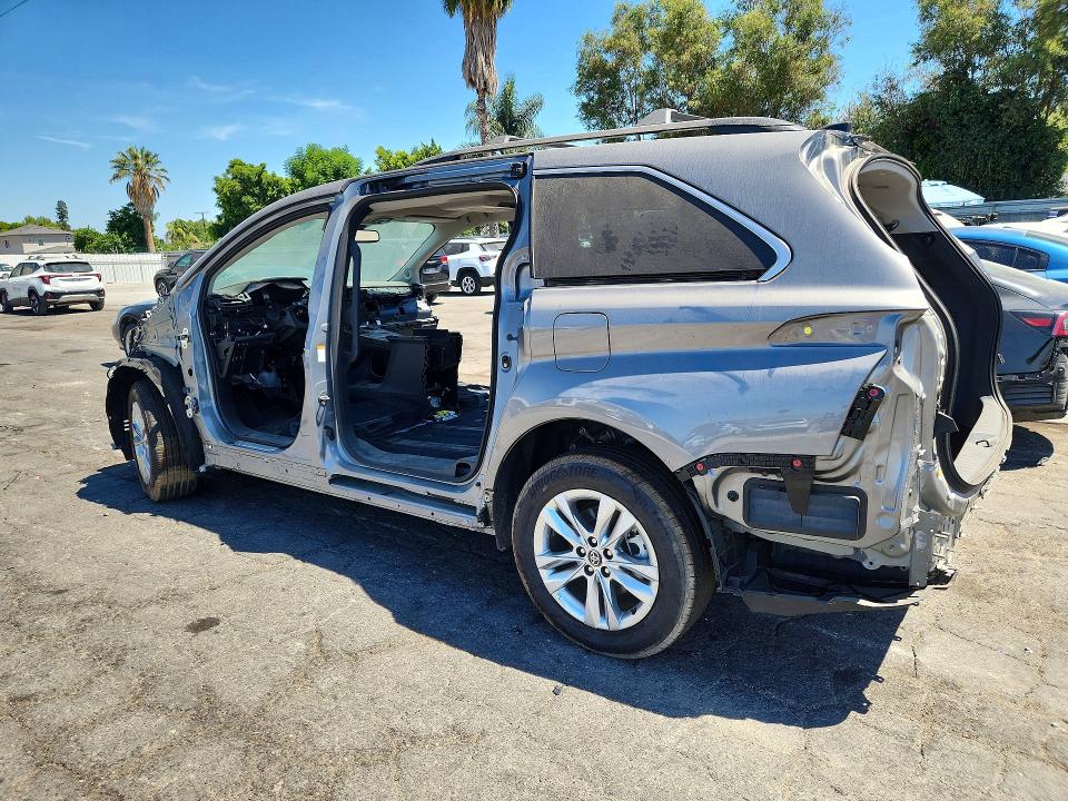61930596 :رقم المزاد ، 5TDYRKEC4TS297265 vin ، 2026 Toyota Sienna مزاد بيع