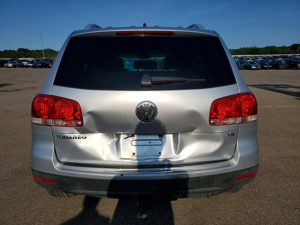 Продажа на аукционе авто 2007 Volkswagen Touareg, vin: WVGZE77L27D013798, номер лота: 61882456