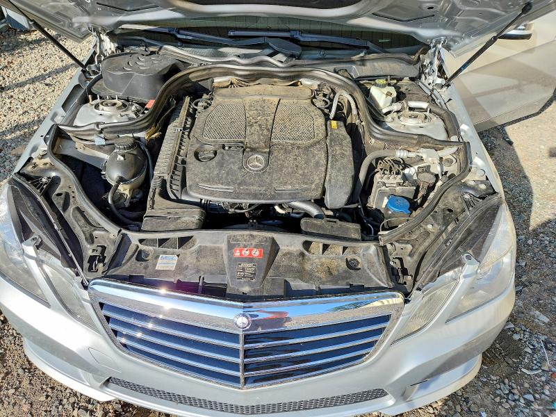 61862976 :رقم المزاد ، WDDHF5KB0CA588306 vin ، 2012 Mercedes-benz E مزاد بيع