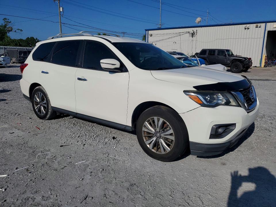 62567836 :رقم المزاد ، 5N1DR2MN1JC668894 vin ، 2018 Nissan Pathfinder مزاد بيع