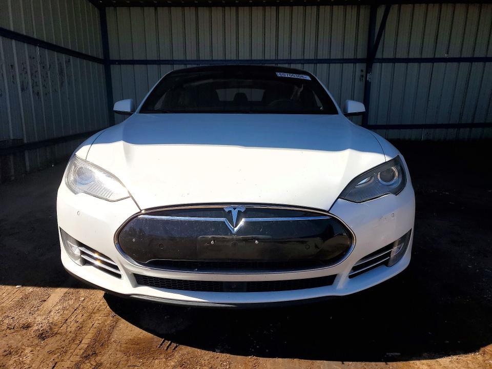 Продажа на аукционе авто 2016 Tesla Model S, vin: 5YJSA1E2XGF124696, номер лота: 60706306