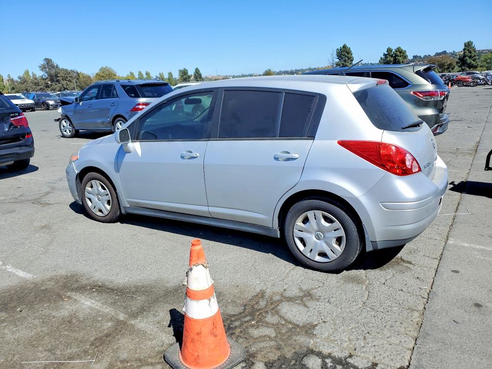 2010 Nissan Versa მანქანა იყიდება აუქციონზე, vin: 3N1BC1CP8AL451523, აუქციონის ნომერი: 61743546