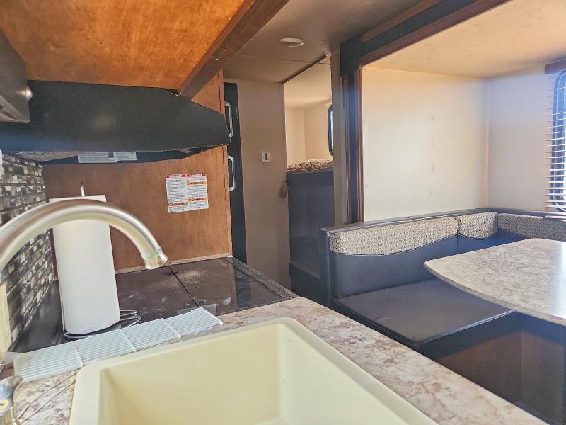 Продаж на аукціоні авто 2017 Forest River Cruise Lit, vin: 4X4TSMY29H7412208, номер лоту: 61208826