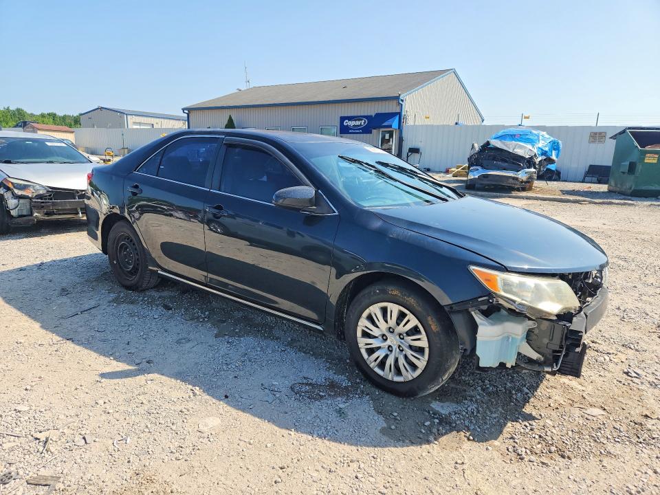 59287526 :رقم المزاد ، 4T4BF1FK8ER344599 vin ، 2014 Toyota Camry مزاد بيع