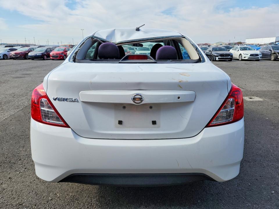 62723186 :رقم المزاد ، 3N1CN7AP4FL814802 vin ، 2015 Nissan Versa مزاد بيع
