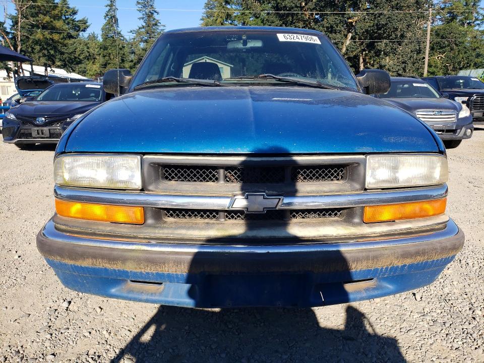63247906 :رقم المزاد ، 1GCCS1955Y8241898 vin ، 2000 Chevrolet S Truck مزاد بيع