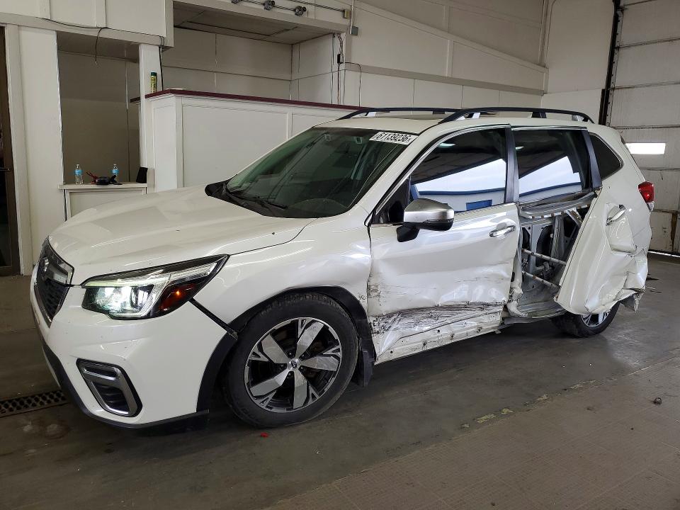 61139236 :رقم المزاد ، JF2SKAWC6KH589300 vin ، 2019 Subaru Forester مزاد بيع