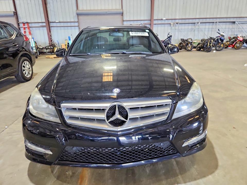 Aukcja sprzedaży 2013 Mercedes-benz C, vin: WDDGF4HB1DR272980, numer aukcji: 61807306