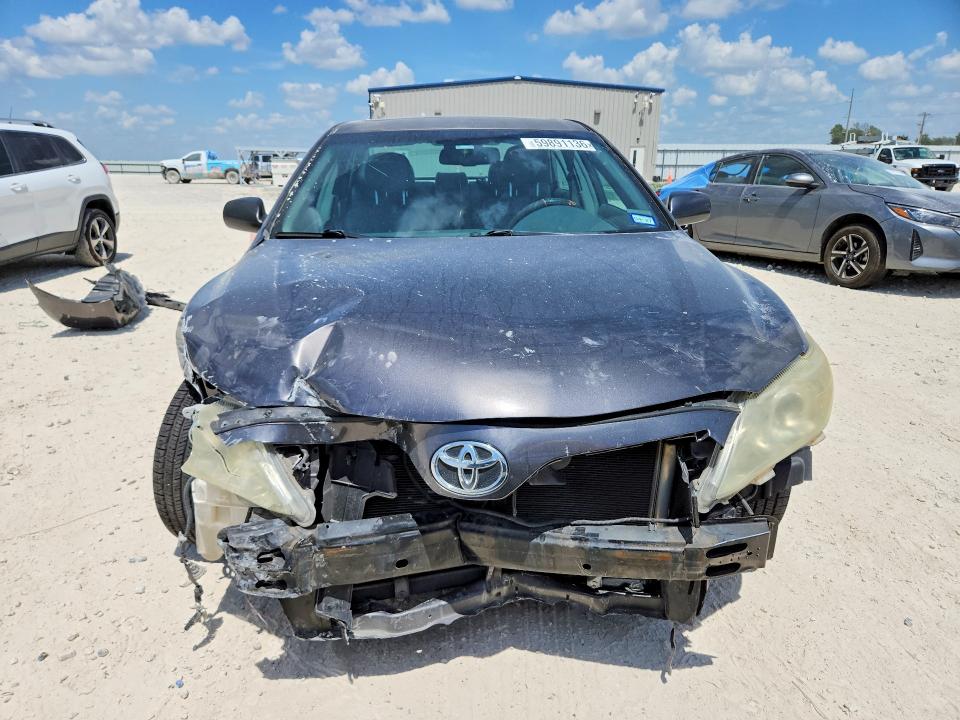 59891136 :رقم المزاد ، 4T4BF3EK7BR201202 vin ، 2011 Toyota Camry مزاد بيع