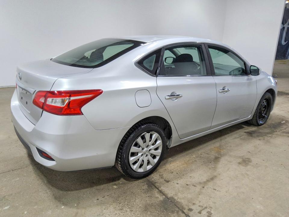 Продажа на аукционе авто 2018 Nissan Sentra, vin: 3N1AB7APXJY282340, номер лота: 60881596